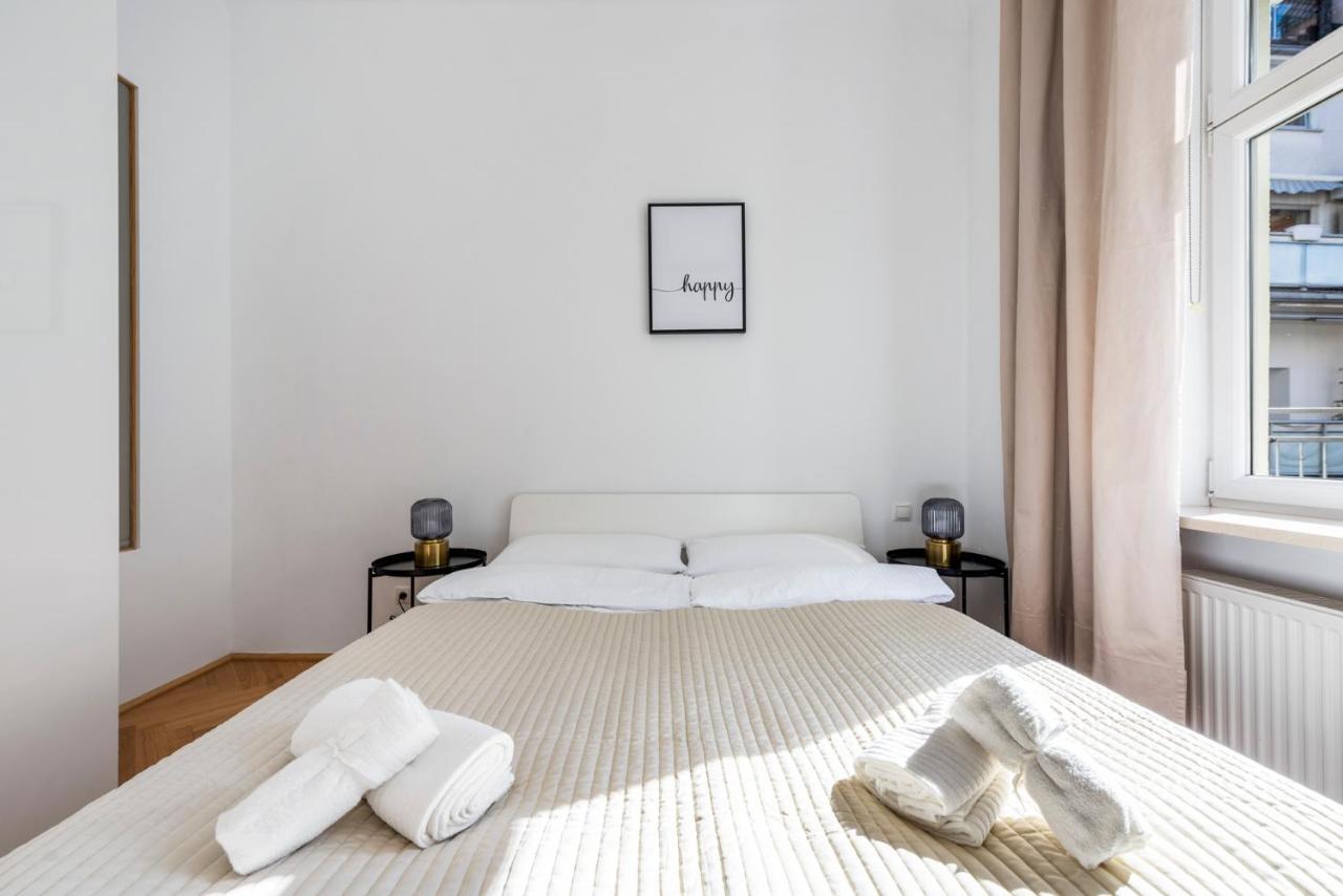 A&S Center Apartment Vienna Esterno foto